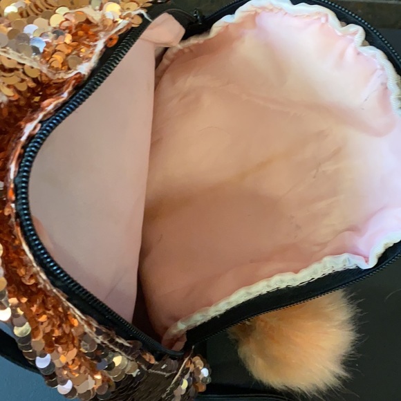 I’m made of Mahon sequin mini bag. - Picture 2 of 4